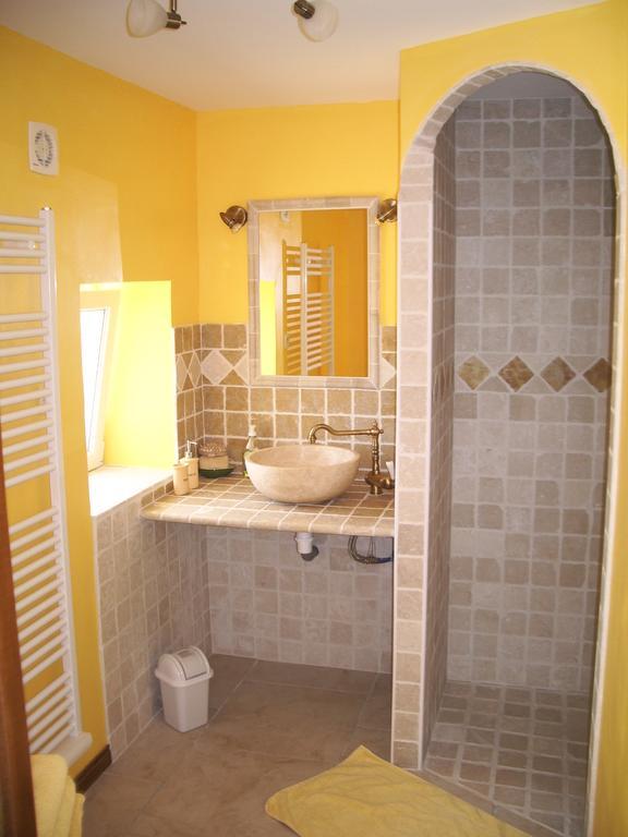 Le Mas Fa Sua Bed & Breakfast Malataverne Exterior photo